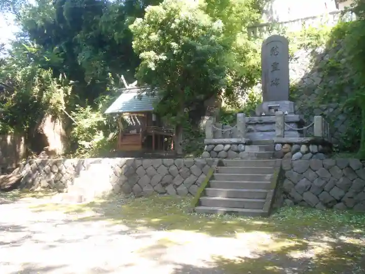 雷神社の末社・摂社