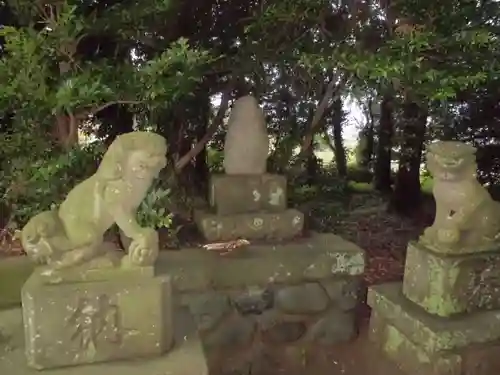 御嶽神社の狛犬