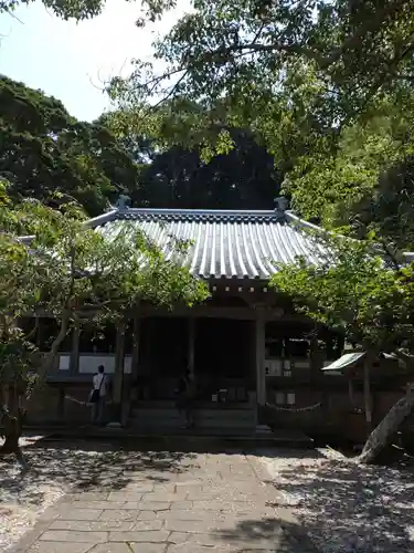 沼島八幡神社の本殿・本堂