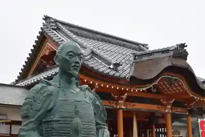 豊国神社の像