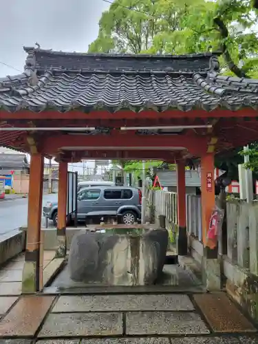八代神社の手水舎