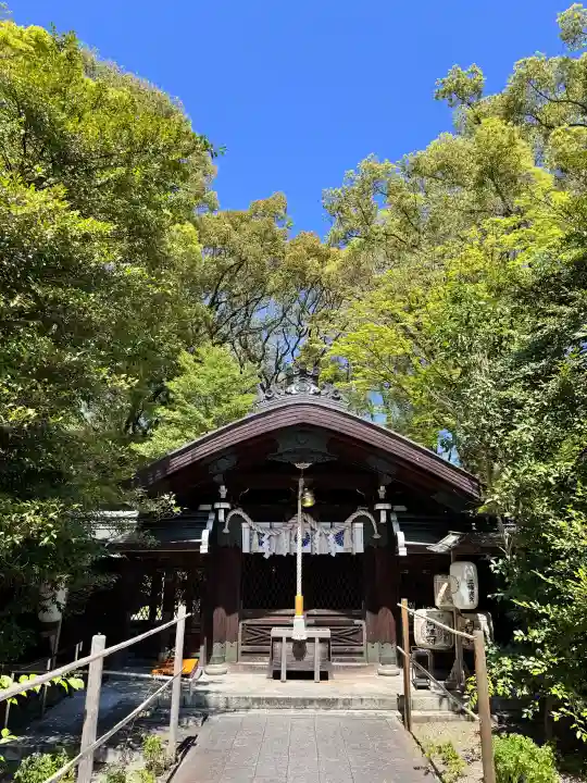 梨木神社の{uncategorized: "未分類", other: "その他", undefined: "問題あり", building: "その他建物", grave: "お墓", sacred_gate: "鳥居", guardian: "狛犬", statue: "像", buddha: "仏像", history: "歴史", nature: "自然", garden: "庭園", animal: "動物", pagoda: "塔", temizu: "手水舎", mountain_gate: "山門・神門", sanctuary: "本殿・本堂", subordinate: "末社・摂社", art: "芸術", scenery: "景色", jizo: "地蔵", ema: "絵馬", goshuin: "御朱印", omikuji: "おみくじ", items: "授与品その他", amulet: "お守り", goshuincho: "御朱印帳", eats: "食事", festival: "お祭り", votive_dance: "神楽", shichigosan: "七五三参", wedding: "結婚式", experience: "体験その他", initially: "初詣", around: "周辺", anti_infection: "感染症対策"}