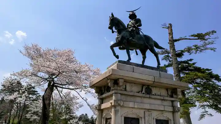 宮城縣護國神社の像