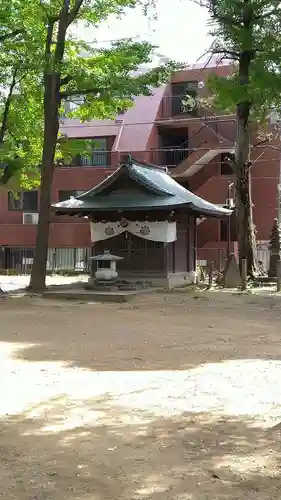 鬼子母神堂　(法明寺）の末社・摂社