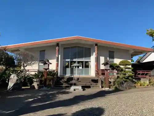 塩蔵寺の本殿・本堂