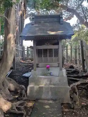 三春町の明神様(神奈川県)