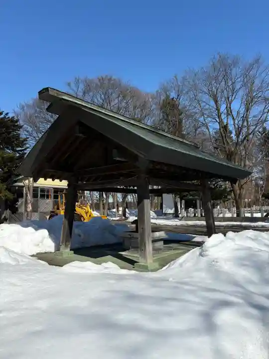 砂川神社の{uncategorized: "未分類", other: "その他", undefined: "問題あり", building: "その他建物", grave: "お墓", sacred_gate: "鳥居", guardian: "狛犬", statue: "像", buddha: "仏像", history: "歴史", nature: "自然", garden: "庭園", animal: "動物", pagoda: "塔", temizu: "手水舎", mountain_gate: "山門・神門", sanctuary: "本殿・本堂", subordinate: "末社・摂社", art: "芸術", scenery: "景色", jizo: "地蔵", ema: "絵馬", goshuin: "御朱印", omikuji: "おみくじ", items: "授与品その他", amulet: "お守り", goshuincho: "御朱印帳", eats: "食事", festival: "お祭り", votive_dance: "神楽", shichigosan: "七五三参", wedding: "結婚式", experience: "体験その他", initially: "初詣", around: "周辺", anti_infection: "感染症対策"}