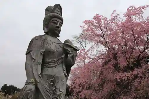 寳泉寺の仏像