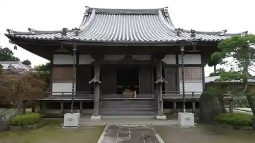 成等寺の本殿・本堂