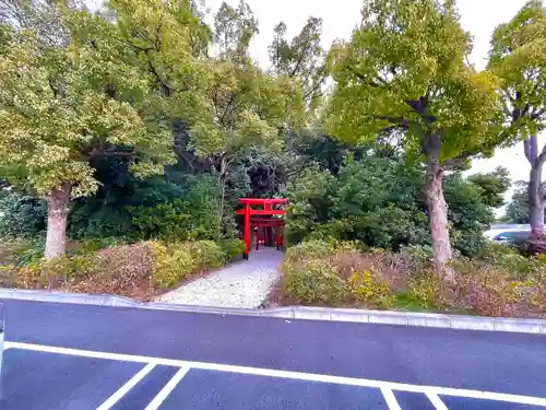 稲荷大明神の建物その他