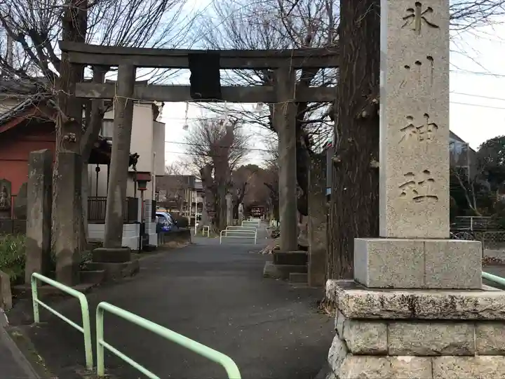 赤塚氷川神社の鳥居