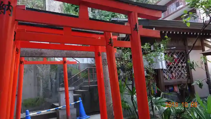 王子稲荷神社の鳥居