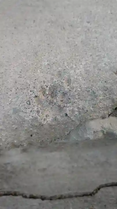 三峯神社の{uncategorized: "未分類", other: "その他", undefined: "問題あり", building: "その他建物", grave: "お墓", sacred_gate: "鳥居", guardian: "狛犬", statue: "像", buddha: "仏像", history: "歴史", nature: "自然", garden: "庭園", animal: "動物", pagoda: "塔", temizu: "手水舎", mountain_gate: "山門・神門", sanctuary: "本殿・本堂", subordinate: "末社・摂社", art: "芸術", scenery: "景色", jizo: "地蔵", ema: "絵馬", goshuin: "御朱印", omikuji: "おみくじ", items: "授与品その他", amulet: "お守り", goshuincho: "御朱印帳", eats: "食事", festival: "お祭り", votive_dance: "神楽", shichigosan: "七五三参", wedding: "結婚式", experience: "体験その他", initially: "初詣", around: "周辺", anti_infection: "感染症対策"}