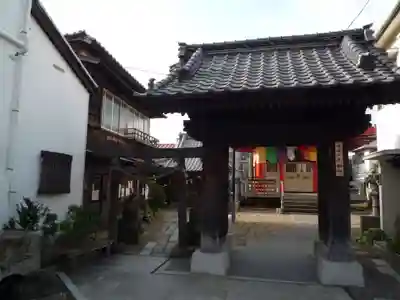 不動院の山門・神門