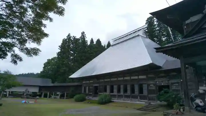 龍谷寺の本殿・本堂