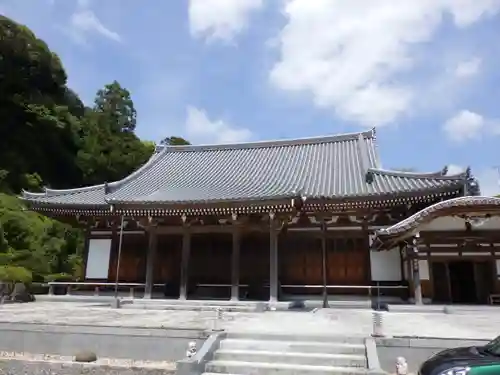 竜雲寺の本殿