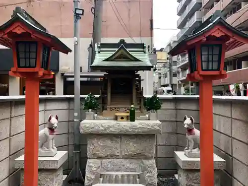 橘稲荷神社の本殿・本堂