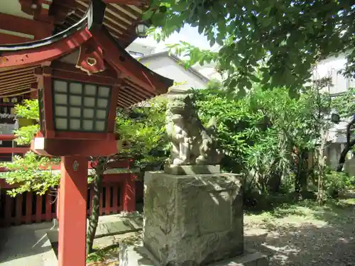 秋葉神社の狛犬