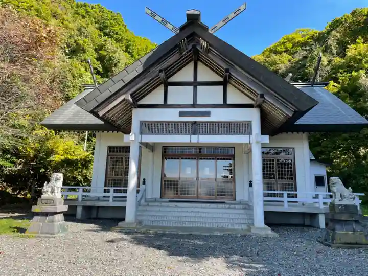三石神社の本殿・本堂