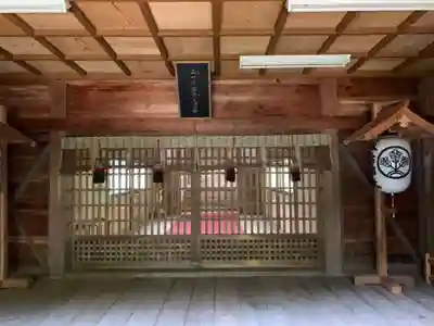 諏訪神社の本殿・本堂