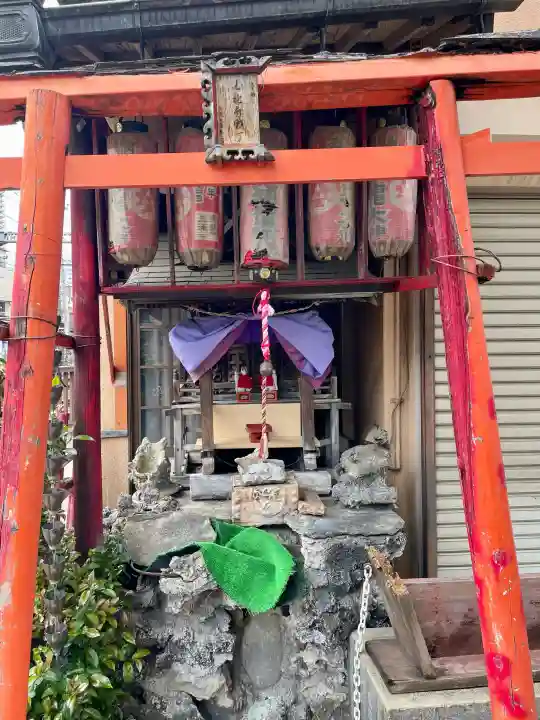 白龍弁財天の{uncategorized: "未分類", other: "その他", undefined: "問題あり", building: "その他建物", grave: "お墓", sacred_gate: "鳥居", guardian: "狛犬", statue: "像", buddha: "仏像", history: "歴史", nature: "自然", garden: "庭園", animal: "動物", pagoda: "塔", temizu: "手水舎", mountain_gate: "山門・神門", sanctuary: "本殿・本堂", subordinate: "末社・摂社", art: "芸術", scenery: "景色", jizo: "地蔵", ema: "絵馬", goshuin: "御朱印", omikuji: "おみくじ", items: "授与品その他", amulet: "お守り", goshuincho: "御朱印帳", eats: "食事", festival: "お祭り", votive_dance: "神楽", shichigosan: "七五三参", wedding: "結婚式", experience: "体験その他", initially: "初詣", around: "周辺", anti_infection: "感染症対策"}