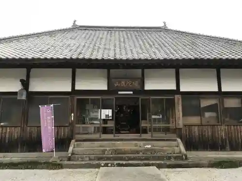 千燈寺の本殿・本堂