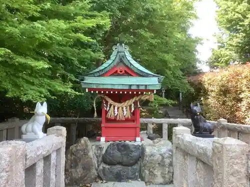 堤治神社の末社・摂社