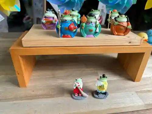 札幌諏訪神社の像