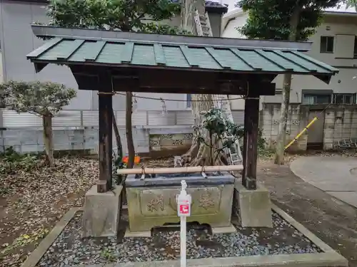 田端神社の手水舎
