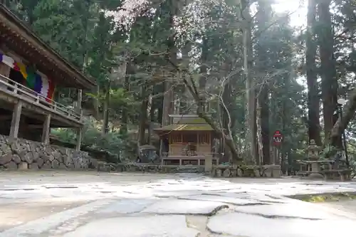 室生寺の末社・摂社