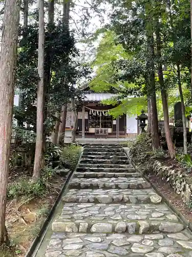 玉野御嶽神社の本殿・本堂