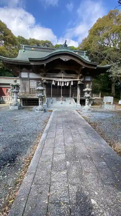 白髭神社の{uncategorized: "未分類", other: "その他", undefined: "問題あり", building: "その他建物", grave: "お墓", sacred_gate: "鳥居", guardian: "狛犬", statue: "像", buddha: "仏像", history: "歴史", nature: "自然", garden: "庭園", animal: "動物", pagoda: "塔", temizu: "手水舎", mountain_gate: "山門・神門", sanctuary: "本殿・本堂", subordinate: "末社・摂社", art: "芸術", scenery: "景色", jizo: "地蔵", ema: "絵馬", goshuin: "御朱印", omikuji: "おみくじ", items: "授与品その他", amulet: "お守り", goshuincho: "御朱印帳", eats: "食事", festival: "お祭り", votive_dance: "神楽", shichigosan: "七五三参", wedding: "結婚式", experience: "体験その他", initially: "初詣", around: "周辺", anti_infection: "感染症対策"}