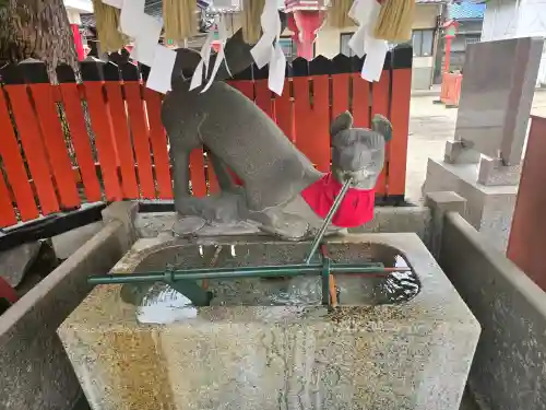 瓢箪山稲荷神社の{uncategorized: "未分類", other: "その他", undefined: "問題あり", building: "その他建物", grave: "お墓", sacred_gate: "鳥居", guardian: "狛犬", statue: "像", buddha: "仏像", history: "歴史", nature: "自然", garden: "庭園", animal: "動物", pagoda: "塔", temizu: "手水舎", mountain_gate: "山門・神門", sanctuary: "本殿・本堂", subordinate: "末社・摂社", art: "芸術", scenery: "景色", jizo: "地蔵", ema: "絵馬", goshuin: "御朱印", omikuji: "おみくじ", items: "授与品その他", amulet: "お守り", goshuincho: "御朱印帳", eats: "食事", festival: "お祭り", votive_dance: "神楽", shichigosan: "七五三参", wedding: "結婚式", experience: "体験その他", initially: "初詣", around: "周辺", anti_infection: "感染症対策"}