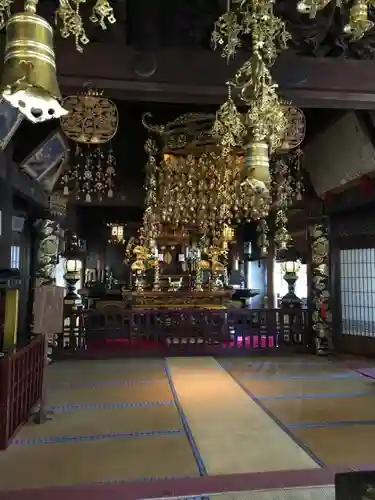 西方寺の本殿・本堂