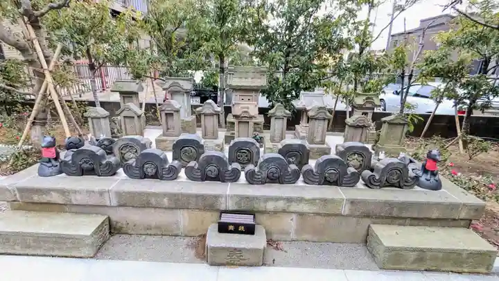 検見川神社の末社・摂社
