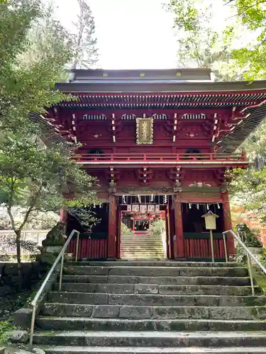 花園神社の山門