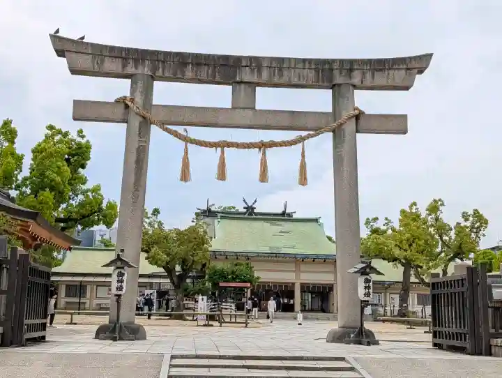 難波大社 生國魂神社の{uncategorized: "未分類", other: "その他", undefined: "問題あり", building: "その他建物", grave: "お墓", sacred_gate: "鳥居", guardian: "狛犬", statue: "像", buddha: "仏像", history: "歴史", nature: "自然", garden: "庭園", animal: "動物", pagoda: "塔", temizu: "手水舎", mountain_gate: "山門・神門", sanctuary: "本殿・本堂", subordinate: "末社・摂社", art: "芸術", scenery: "景色", jizo: "地蔵", ema: "絵馬", goshuin: "御朱印", omikuji: "おみくじ", items: "授与品その他", amulet: "お守り", goshuincho: "御朱印帳", eats: "食事", festival: "お祭り", votive_dance: "神楽", shichigosan: "七五三参", wedding: "結婚式", experience: "体験その他", initially: "初詣", around: "周辺", anti_infection: "感染症対策"}