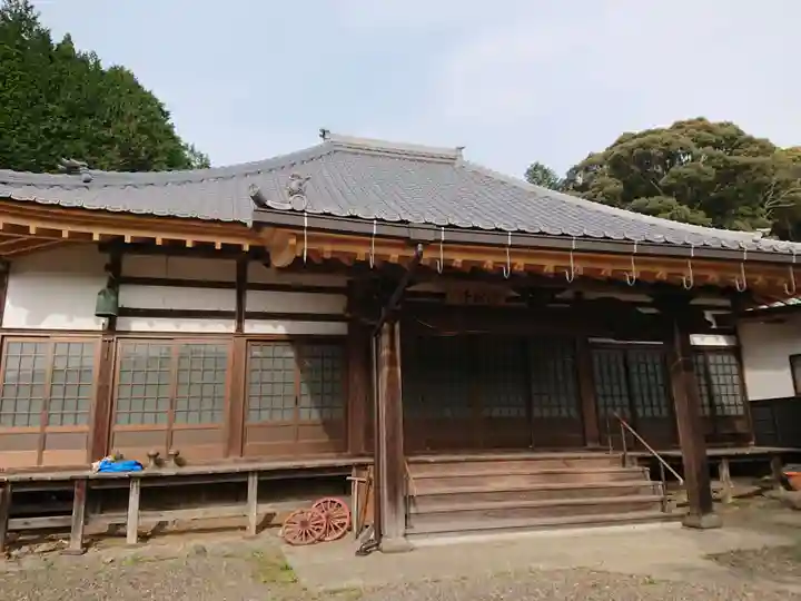法林寺の本殿・本堂