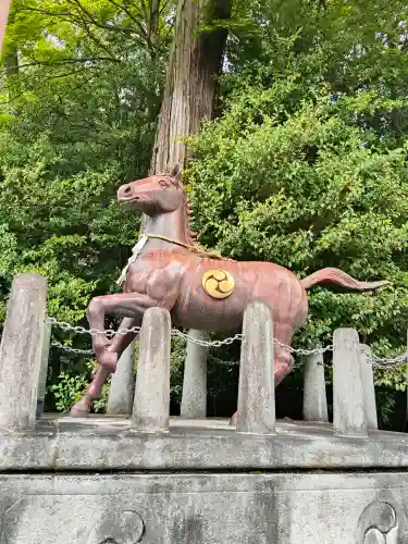 日牟禮八幡宮の{uncategorized: "未分類", other: "その他", undefined: "問題あり", building: "その他建物", grave: "お墓", sacred_gate: "鳥居", guardian: "狛犬", statue: "像", buddha: "仏像", history: "歴史", nature: "自然", garden: "庭園", animal: "動物", pagoda: "塔", temizu: "手水舎", mountain_gate: "山門・神門", sanctuary: "本殿・本堂", subordinate: "末社・摂社", art: "芸術", scenery: "景色", jizo: "地蔵", ema: "絵馬", goshuin: "御朱印", omikuji: "おみくじ", items: "授与品その他", amulet: "お守り", goshuincho: "御朱印帳", eats: "食事", festival: "お祭り", votive_dance: "神楽", shichigosan: "七五三参", wedding: "結婚式", experience: "体験その他", initially: "初詣", around: "周辺", anti_infection: "感染症対策"}
