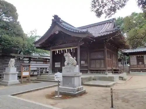 氷川神社の本殿