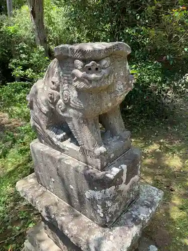 熊野神社の狛犬