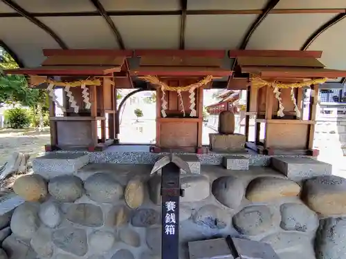 白山社（前飛保町）の末社・摂社