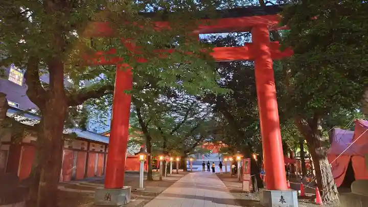 花園神社の鳥居