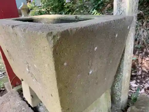 野田神社の手水舎