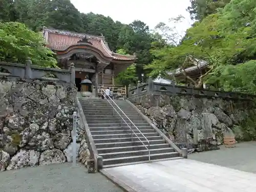 明石寺の本殿・本堂