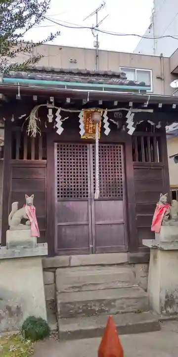 御嶽稲荷神社の本殿・本堂