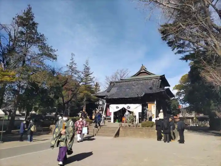 舎人氷川神社の本殿・本堂