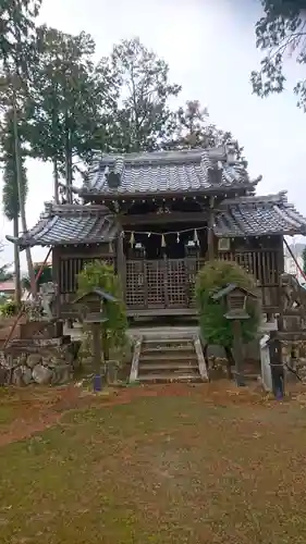 諏訪神社の本殿・本堂