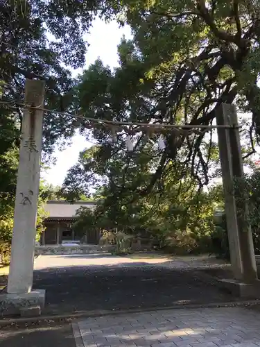 名和神社の山門