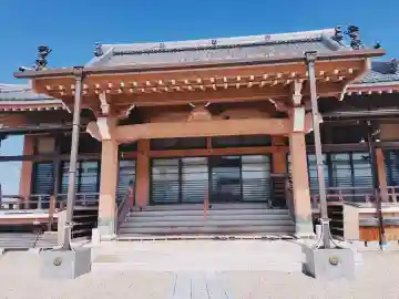 法専寺の{uncategorized: "未分類", other: "その他", undefined: "問題あり", building: "その他建物", grave: "お墓", sacred_gate: "鳥居", guardian: "狛犬", statue: "像", buddha: "仏像", history: "歴史", nature: "自然", garden: "庭園", animal: "動物", pagoda: "塔", temizu: "手水舎", mountain_gate: "山門・神門", sanctuary: "本殿・本堂", subordinate: "末社・摂社", art: "芸術", scenery: "景色", jizo: "地蔵", ema: "絵馬", goshuin: "御朱印", omikuji: "おみくじ", items: "授与品その他", amulet: "お守り", goshuincho: "御朱印帳", eats: "食事", festival: "お祭り", votive_dance: "神楽", shichigosan: "七五三参", wedding: "結婚式", experience: "体験その他", initially: "初詣", around: "周辺", anti_infection: "感染症対策"}